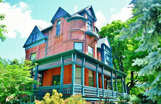 Center Avenue Historic District